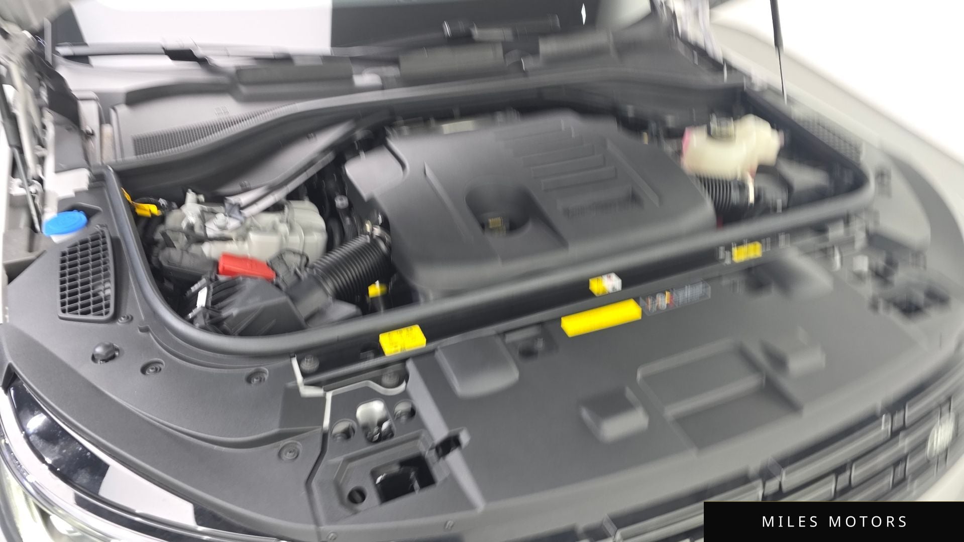 Land Rover Range Rover Sport 2025 — миниатюра 10