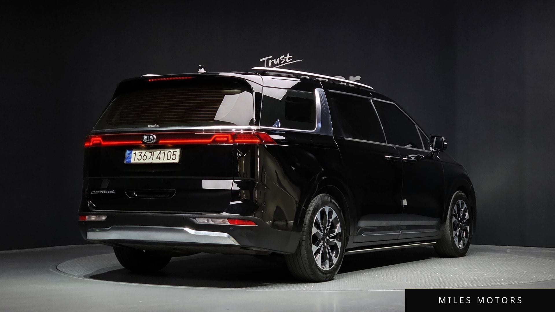 Kia Carnival 2021 — миниатюра 2