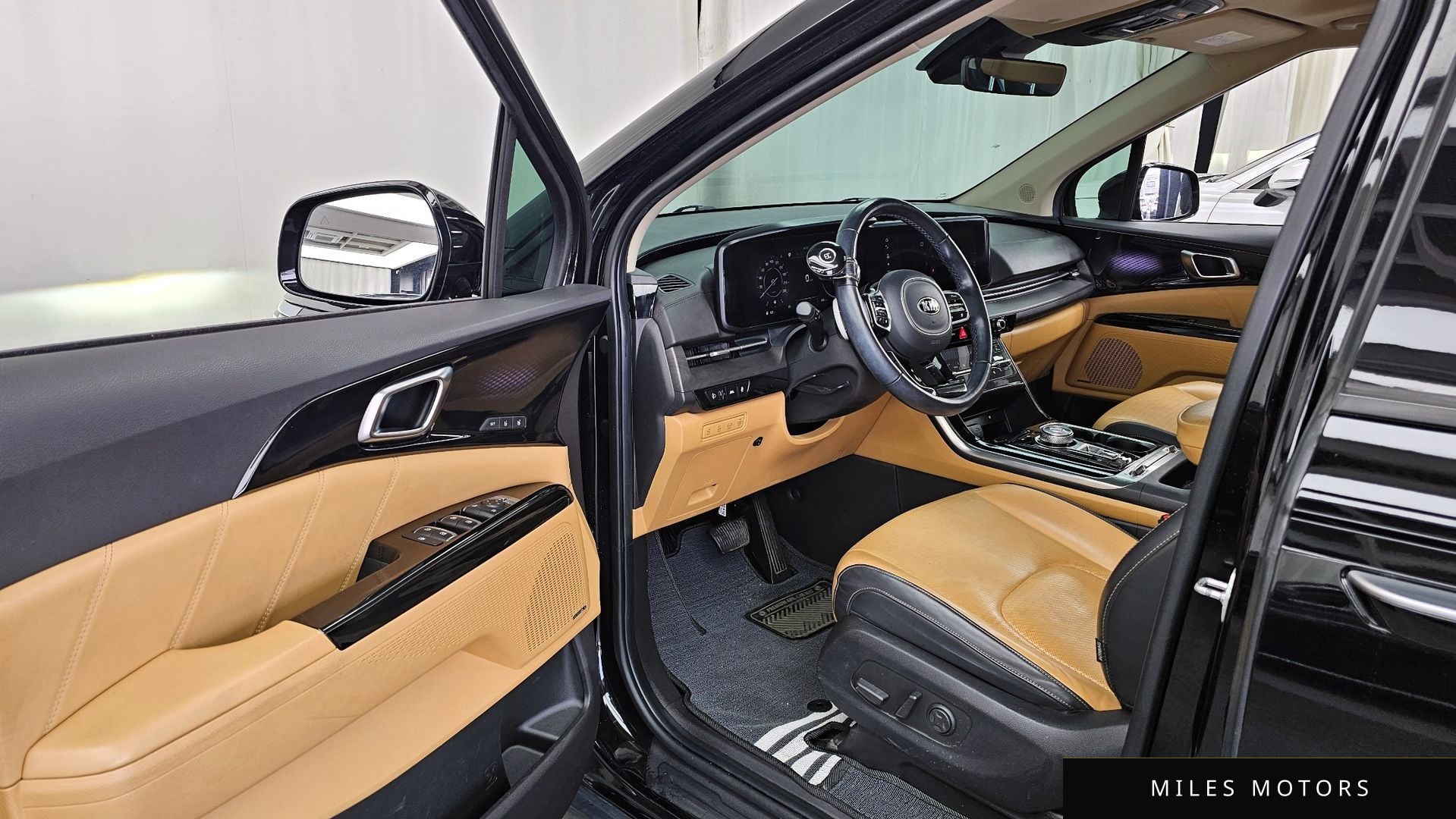 Kia Carnival 2021 — миниатюра 10