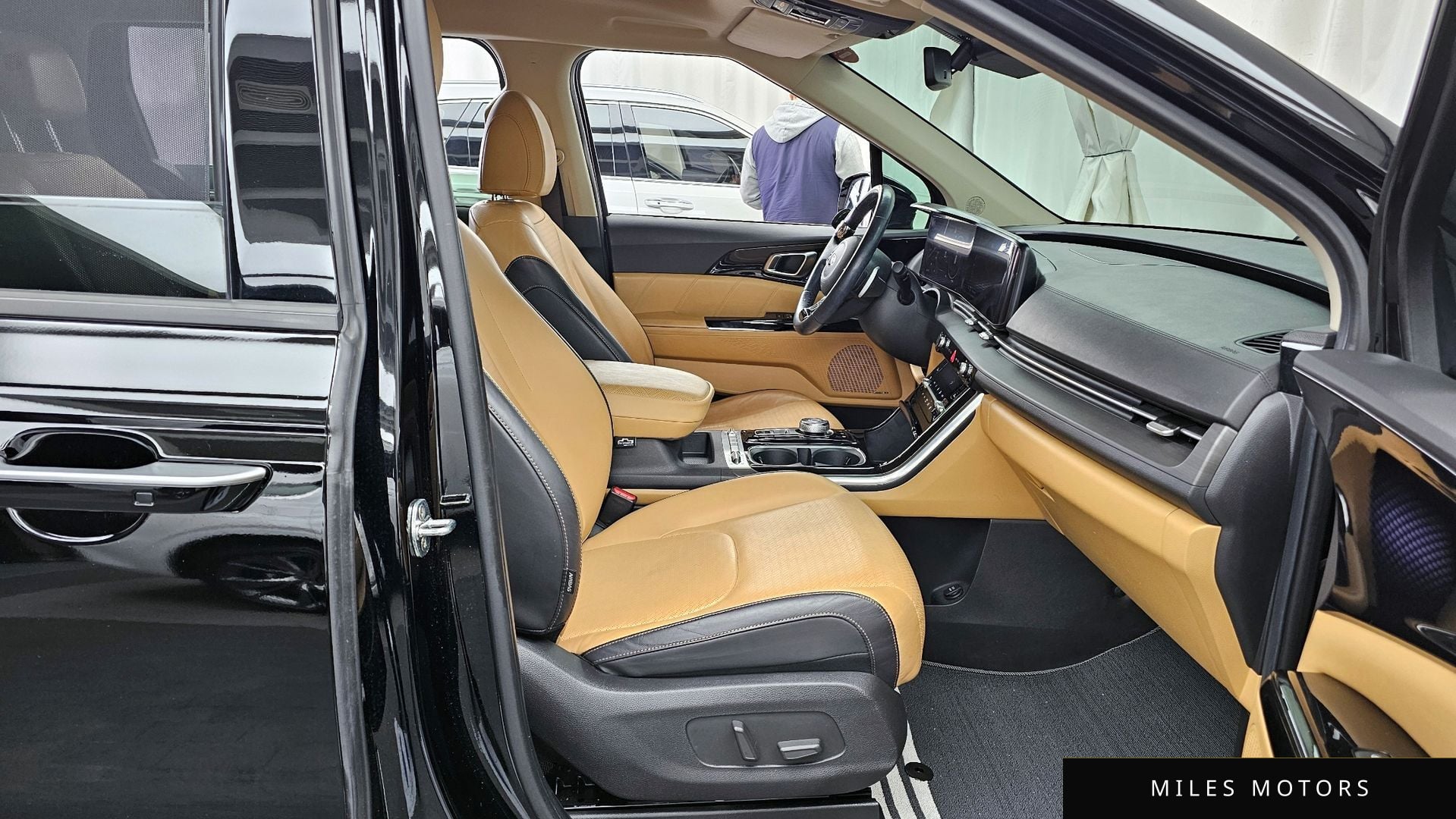 Kia Carnival 2021 — миниатюра 11