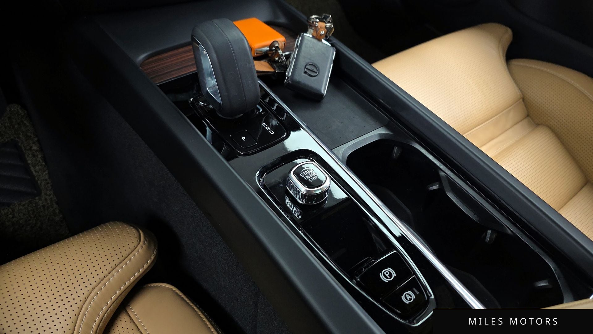 Volvo V60 2022 — миниатюра 9