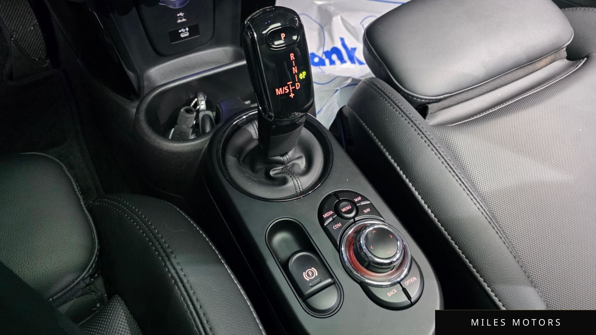 MINI Cooper S 2022 — миниатюра 8