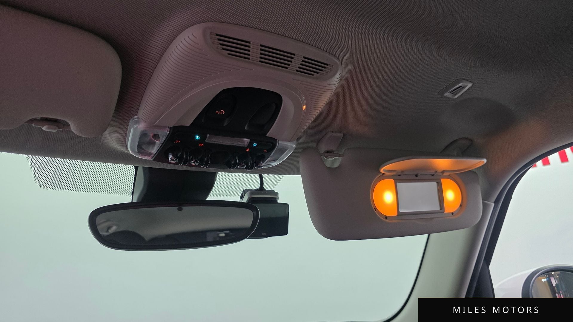 MINI 쿠퍼 2023 — миниатюра 17