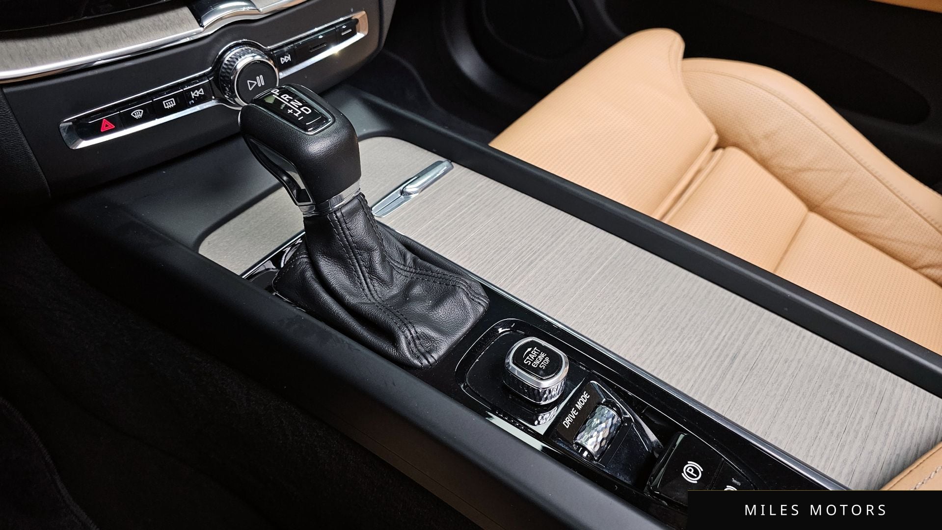 Volvo XC60 2018 — миниатюра 9