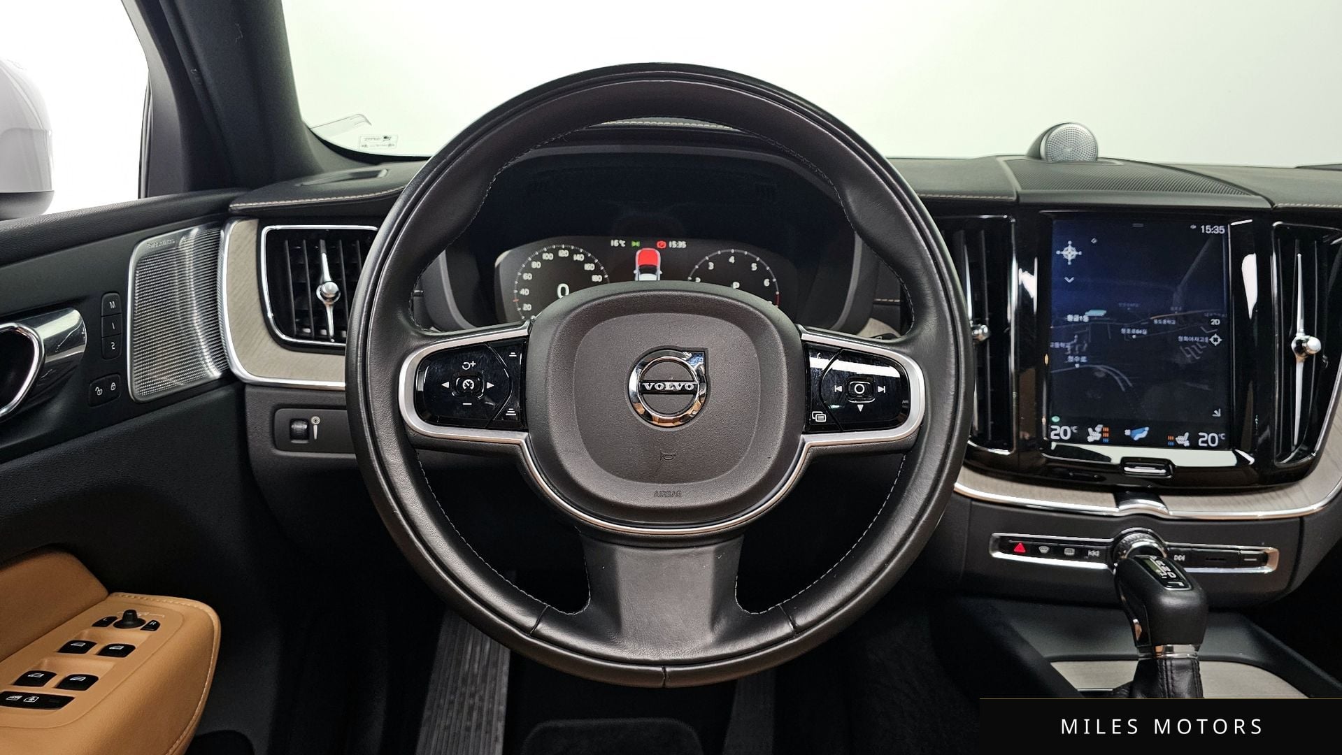 Volvo XC60 2018 — миниатюра 13
