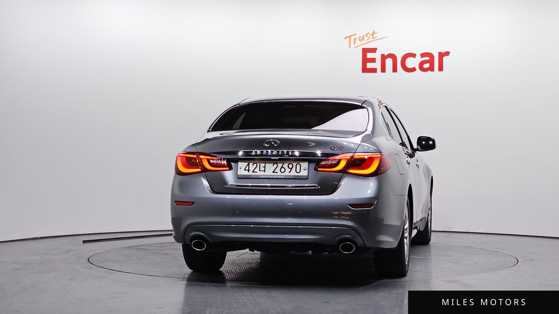 Infiniti Q70 2017 — миниатюра 4