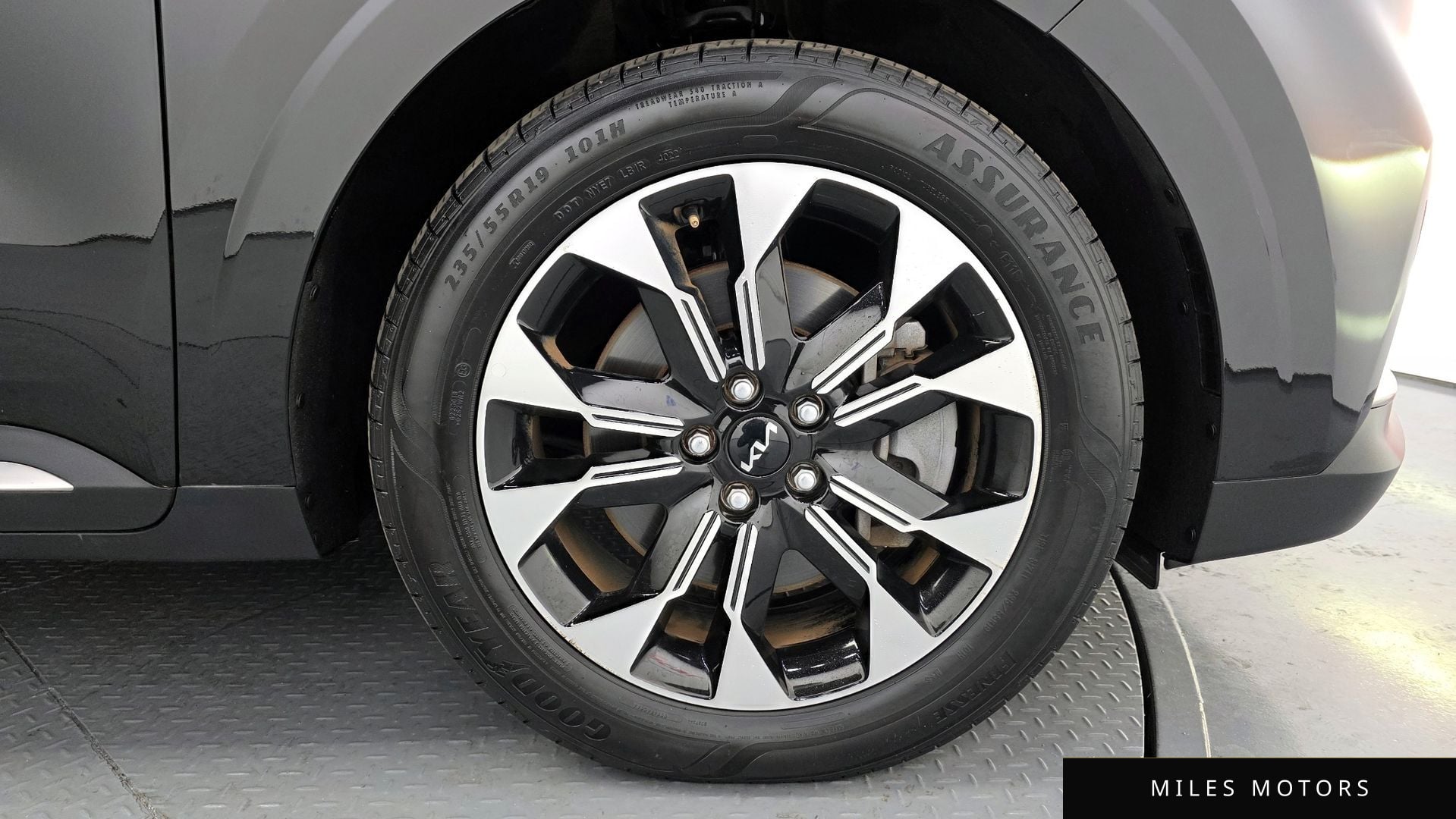 Kia Carnival 2023 — миниатюра 5