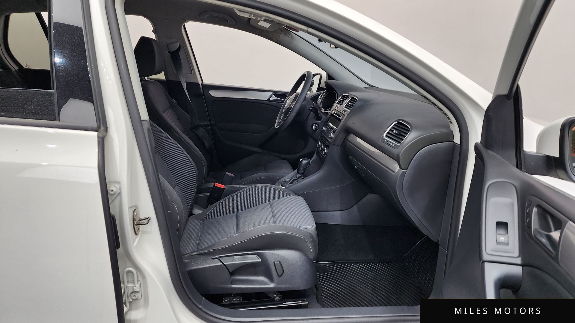 Volkswagen Golf 2011 — миниатюра 11