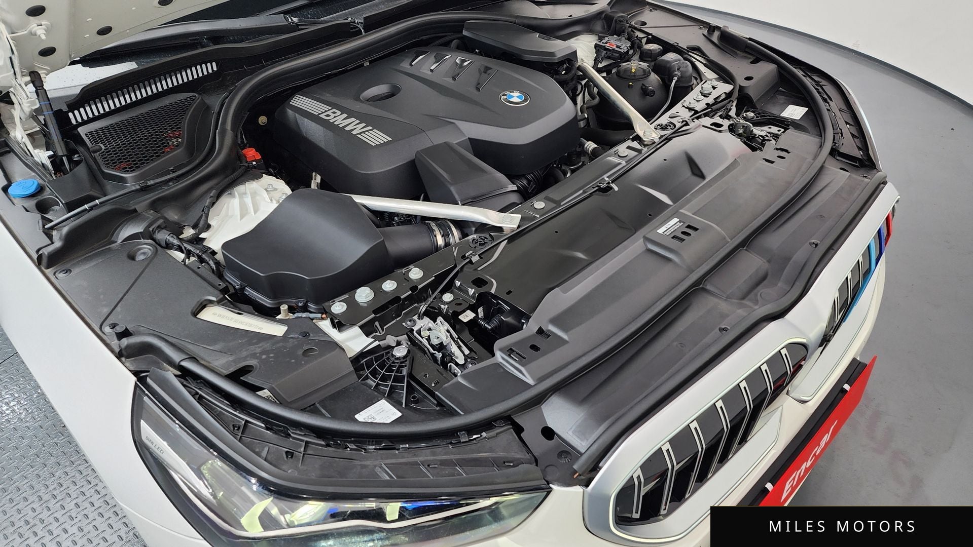 BMW 5 Series (G60) 2024 — миниатюра 6