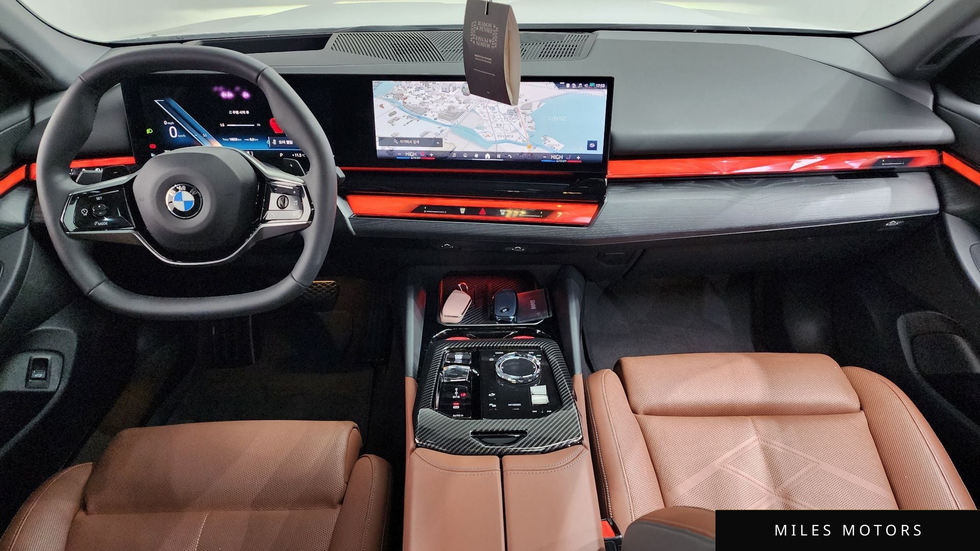 BMW 5 Series (G60) 2024 — миниатюра 7