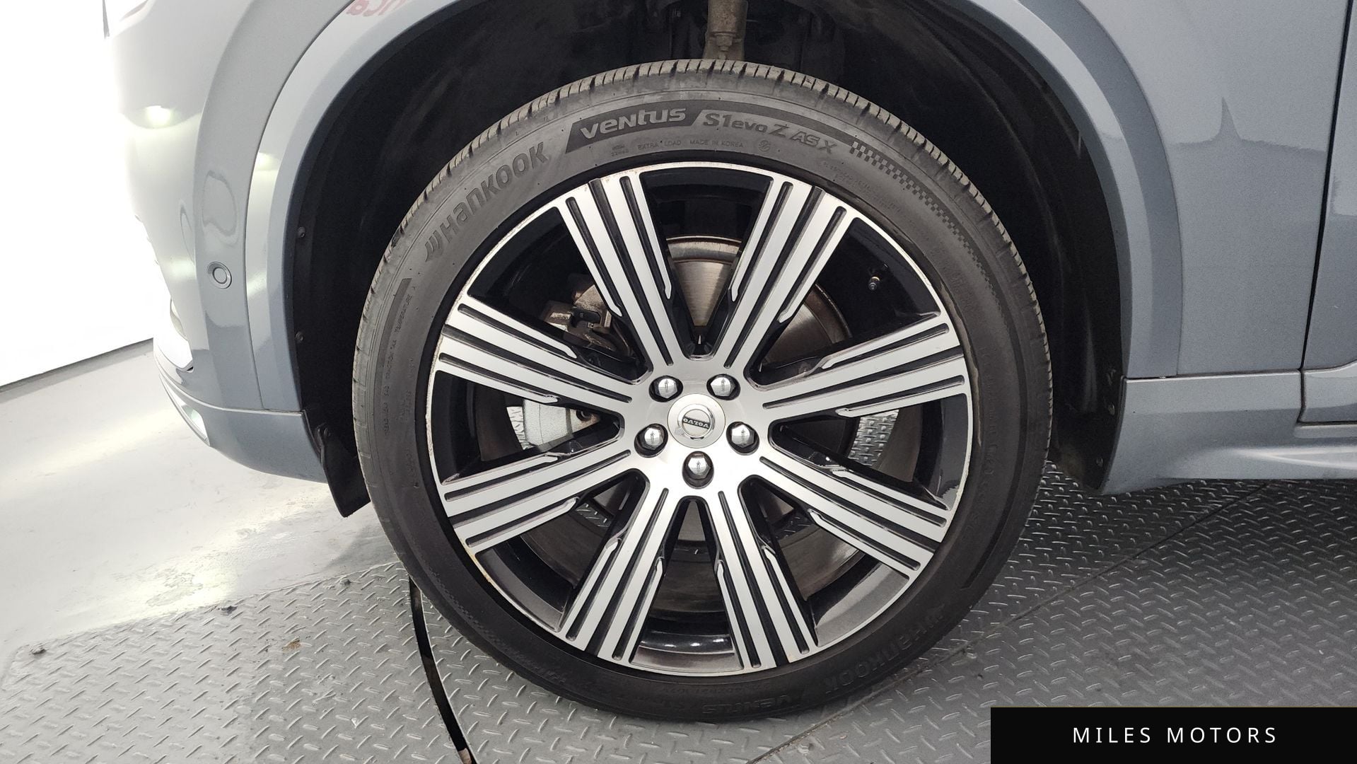 Volvo XC90 2022 — миниатюра 5
