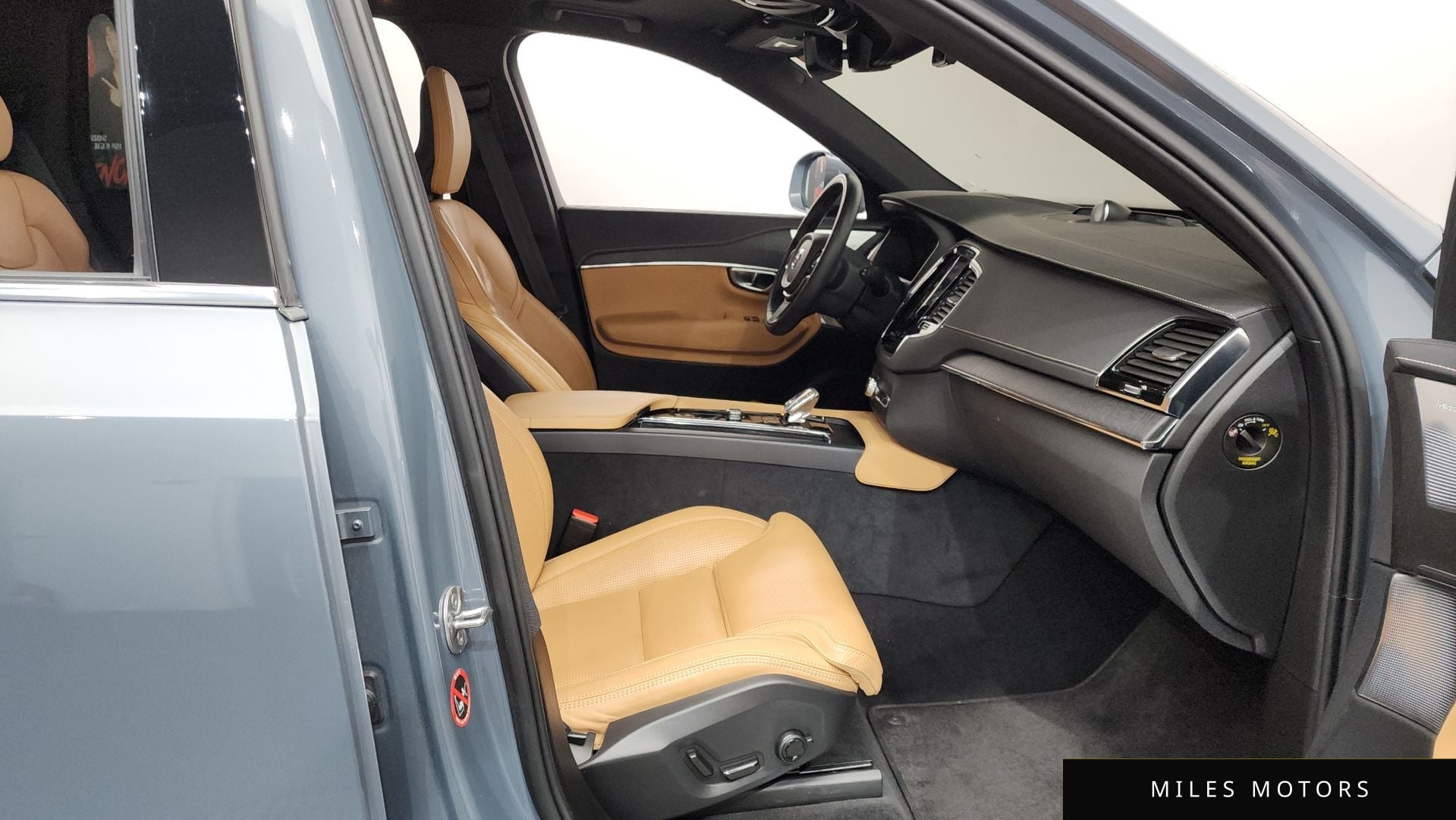 Volvo XC90 2022 — миниатюра 11