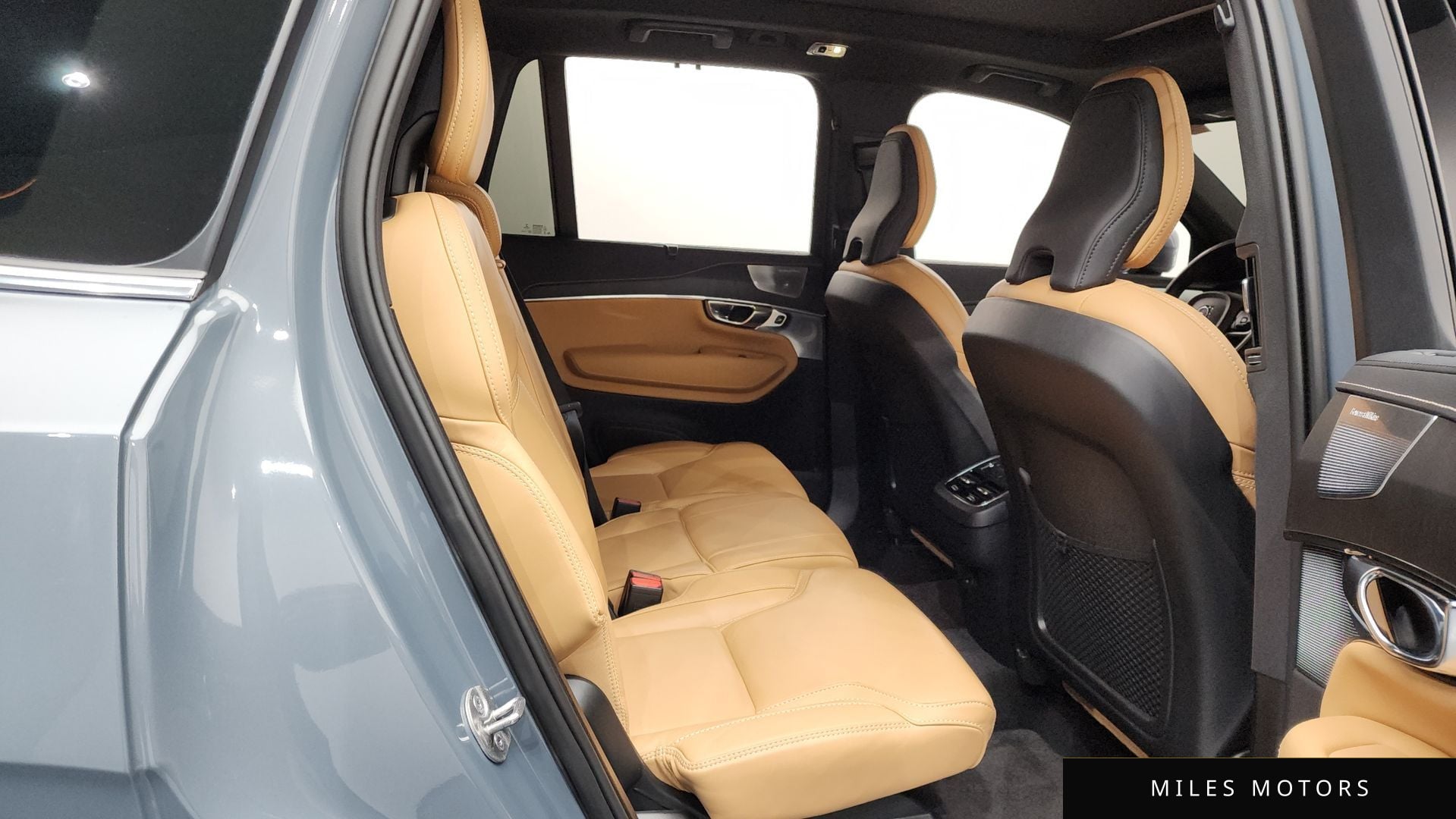 Volvo XC90 2022 — миниатюра 12