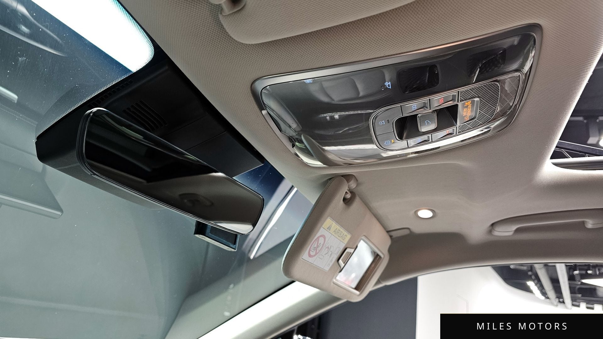 Genesis GV70 2021 — миниатюра 17
