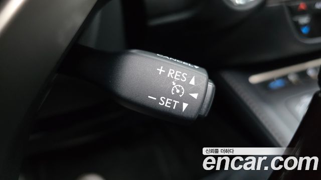 Лексус ES300h 2018 — миниатюра 20