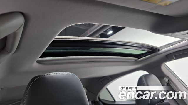 Лексус ES300h 2018 — миниатюра 21