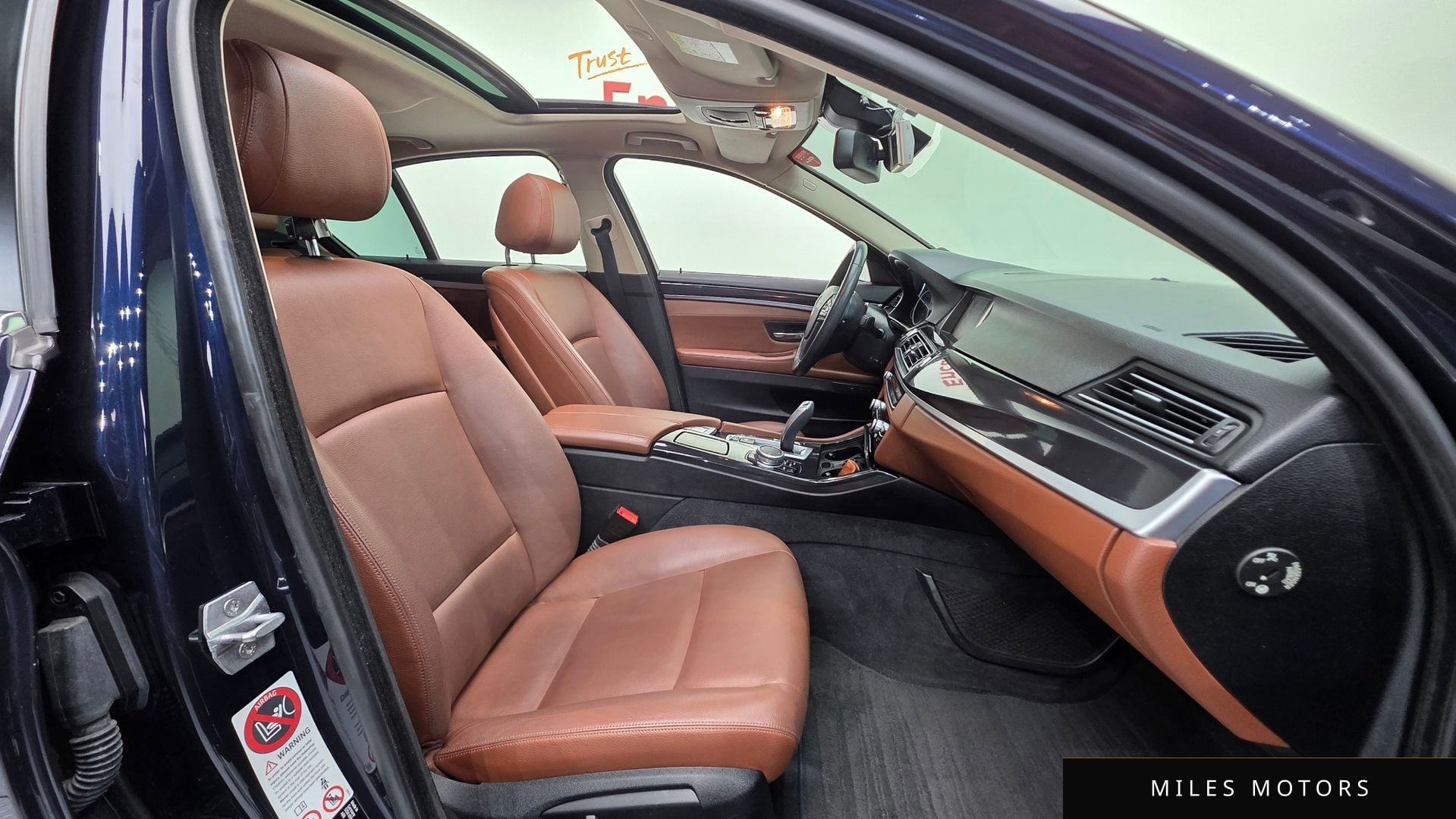 BMW 5 Series (F10) 2015 — миниатюра 10