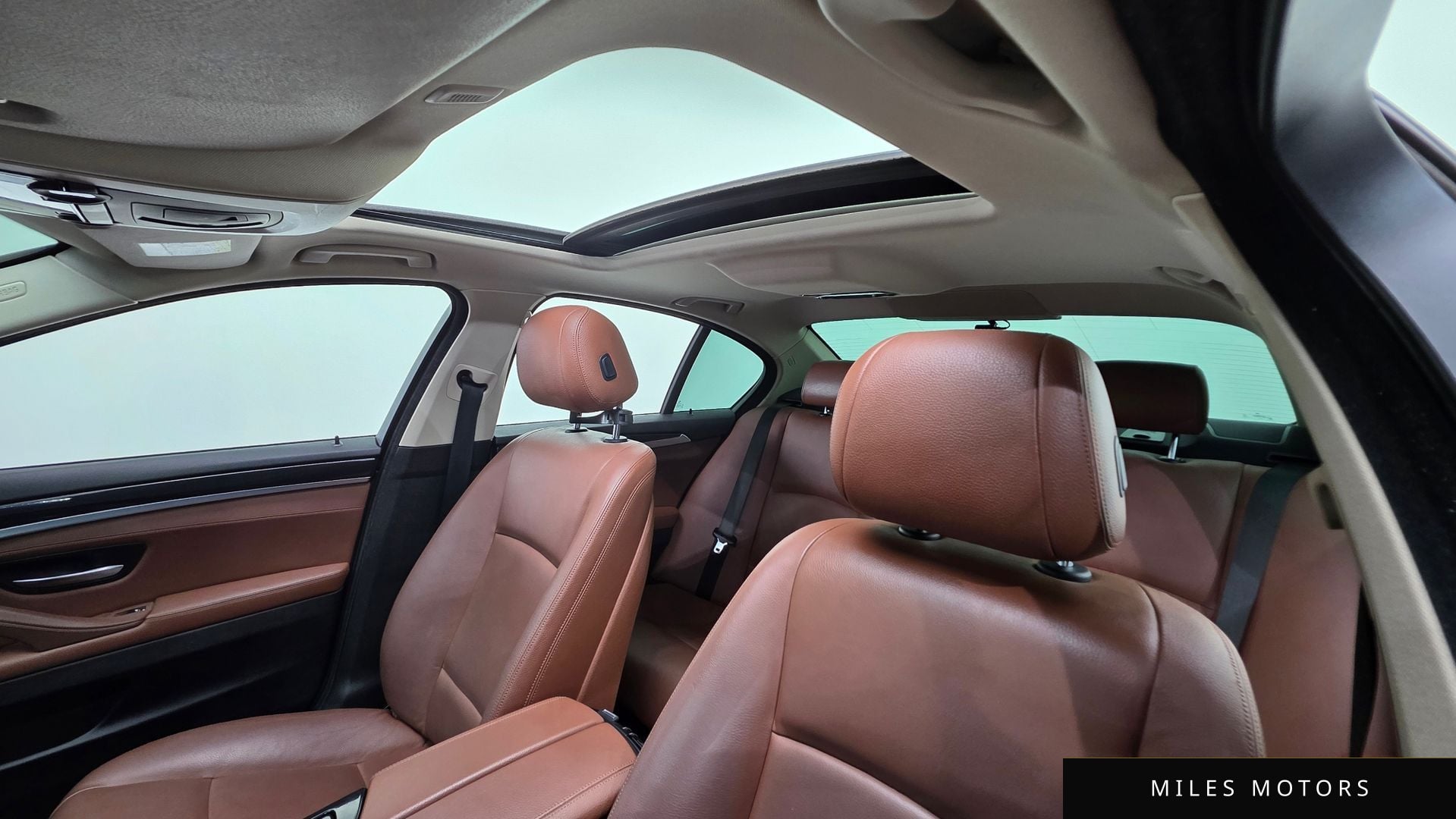 BMW 5 Series (F10) 2015 — миниатюра 12