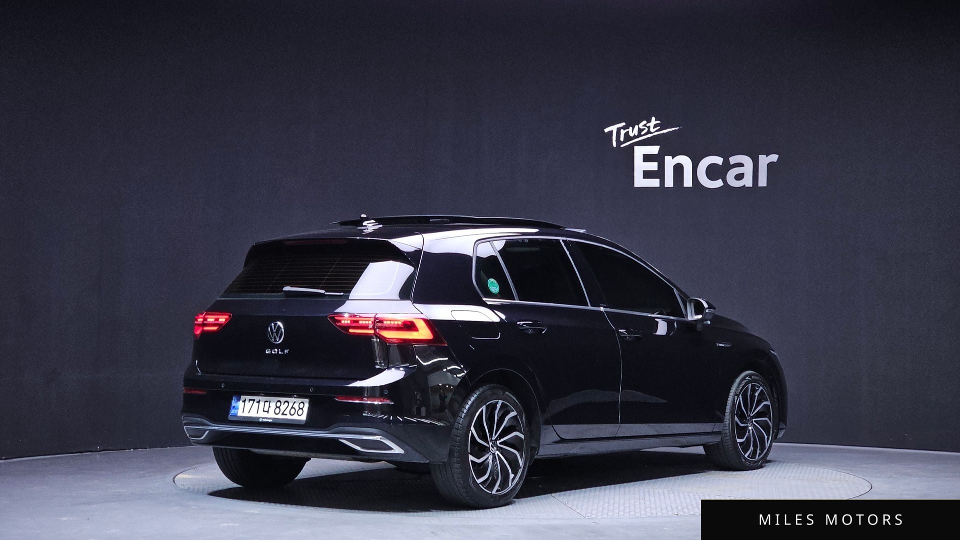 Volkswagen Golf 2023 — миниатюра 2