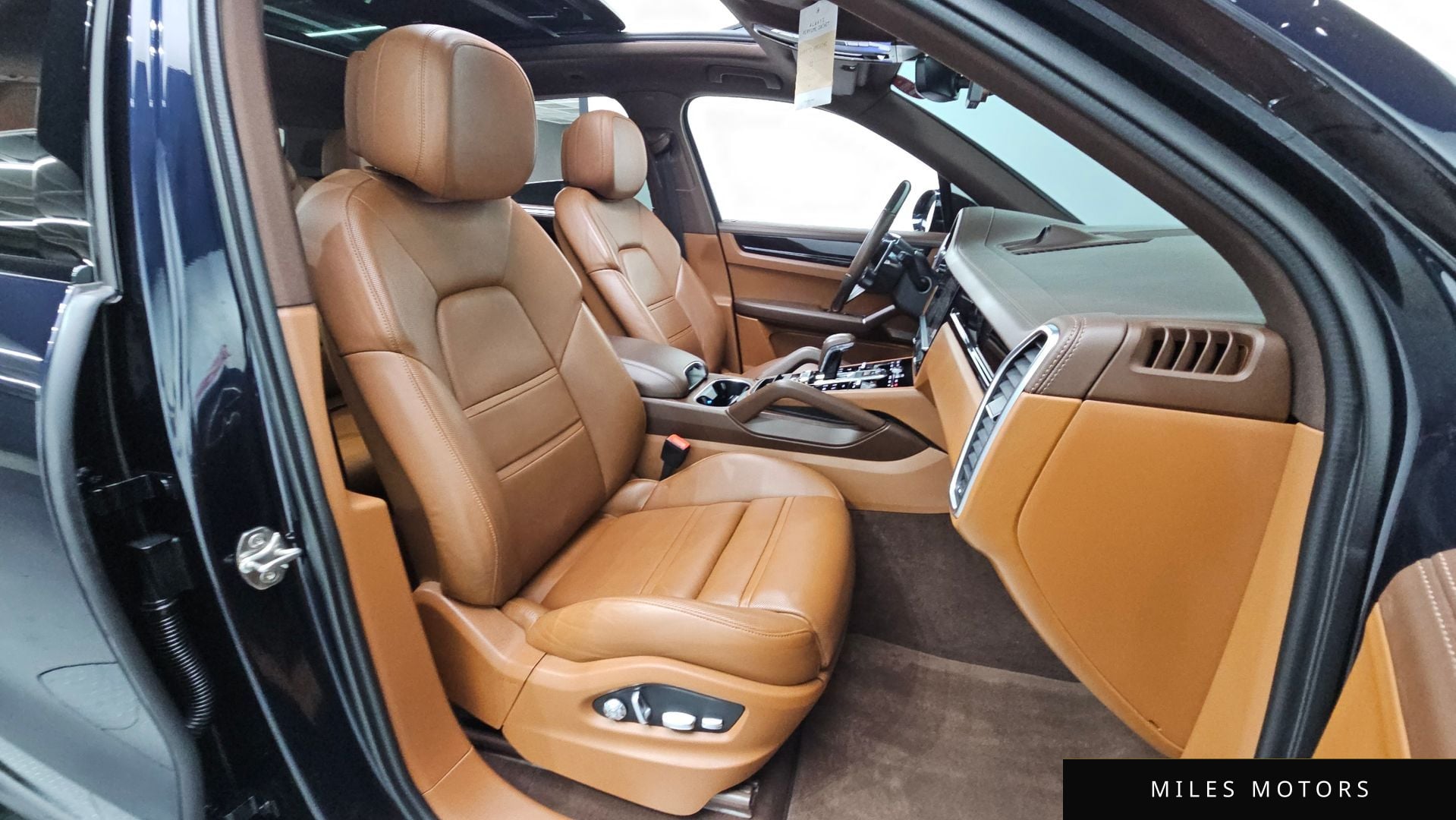 Porsche Cayenne 2021 — миниатюра 11