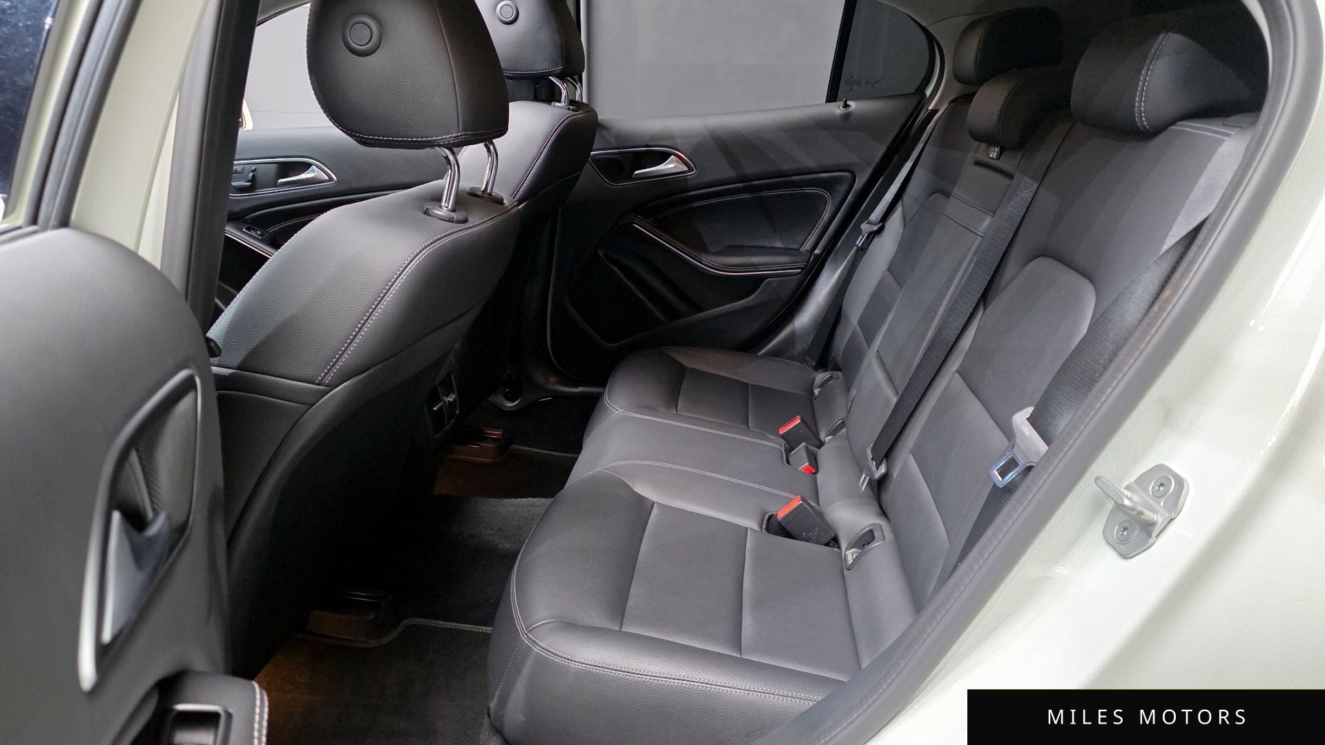 Mercedes-Benz GLA-Class X156 2017 — миниатюра 12