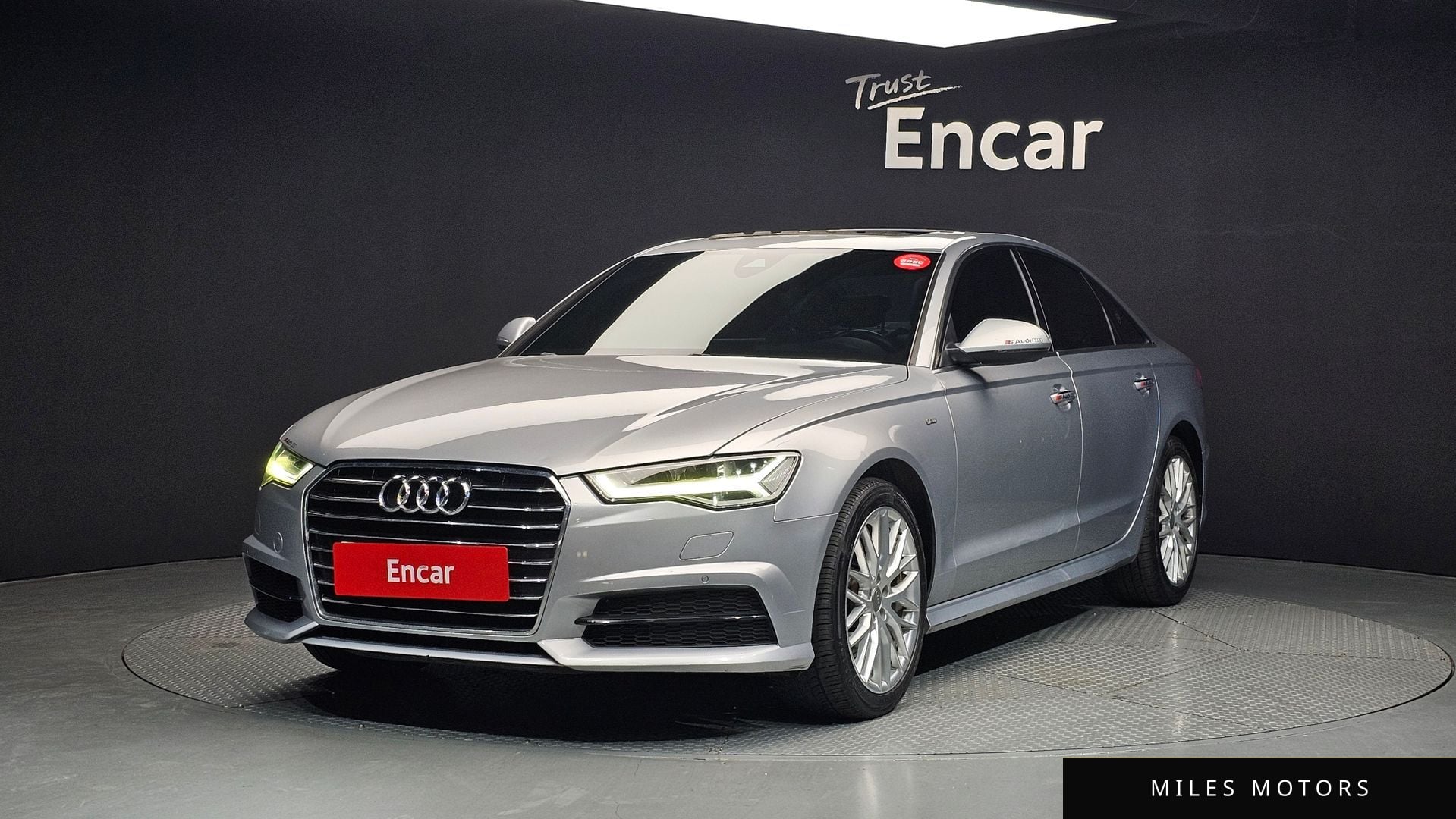 Audi A6 2018 — фото 1 из 12