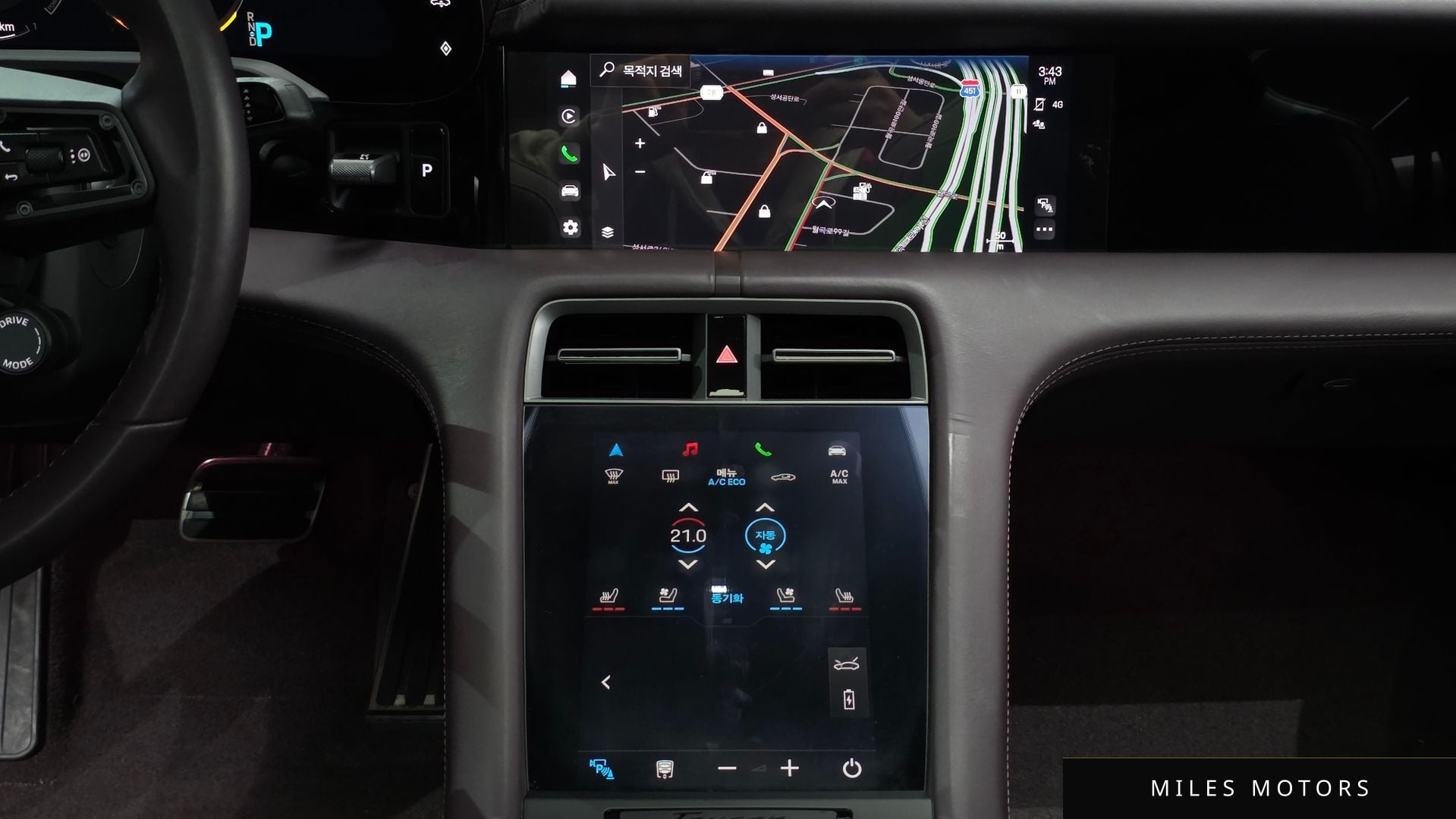 Porsche Taycan 2023 — миниатюра 14