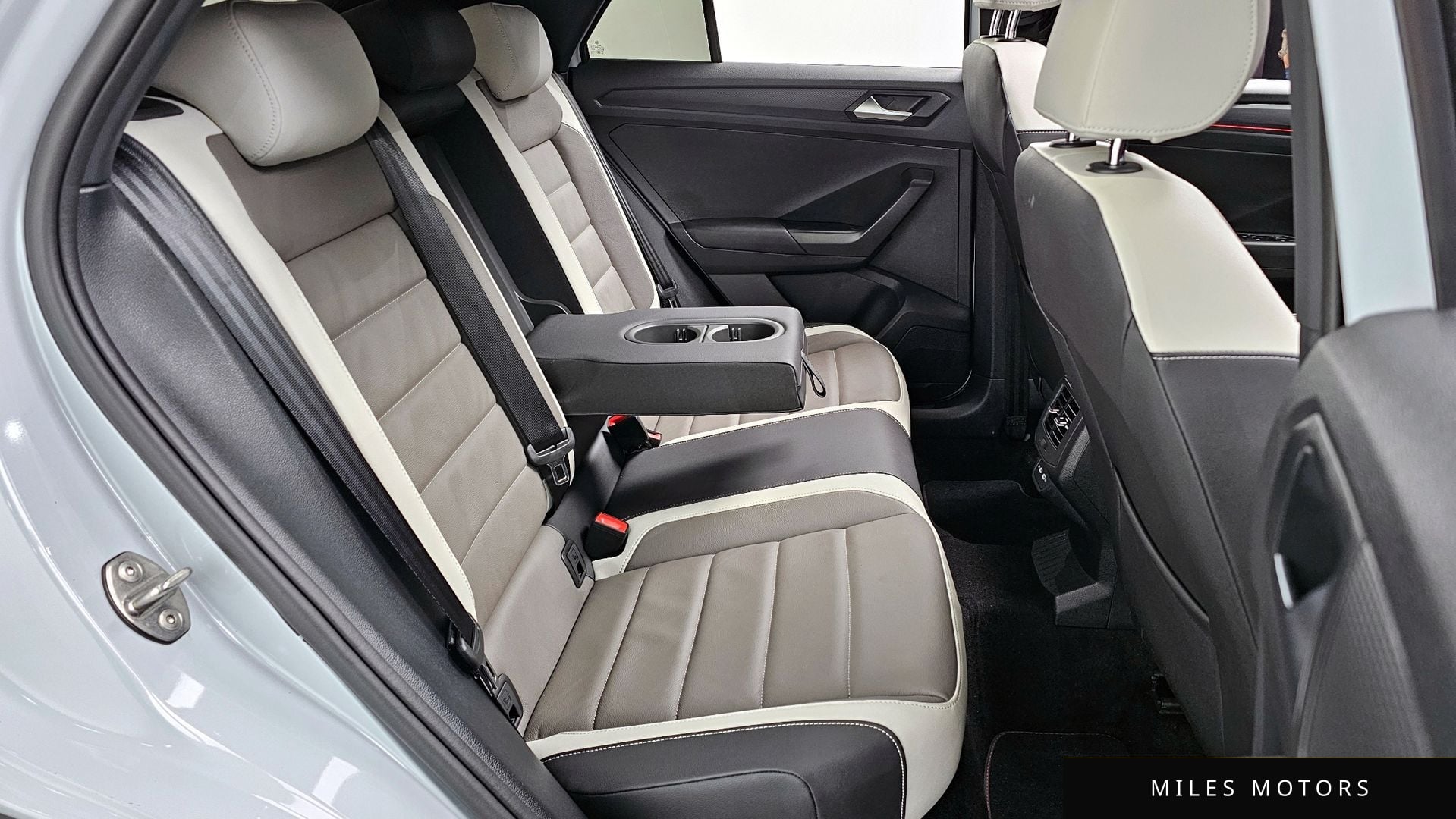 Volkswagen 티록 2022 — миниатюра 12