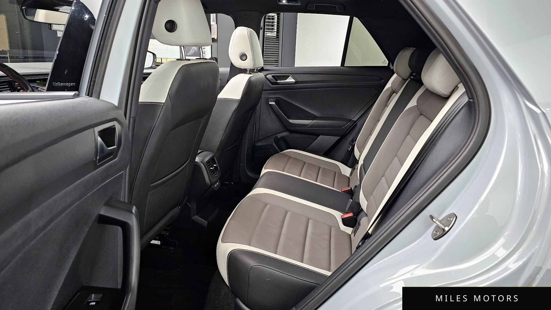 Volkswagen 티록 2022 — миниатюра 13