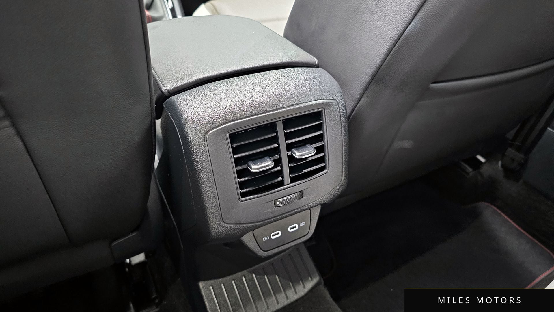 Volkswagen 티록 2022 — миниатюра 19