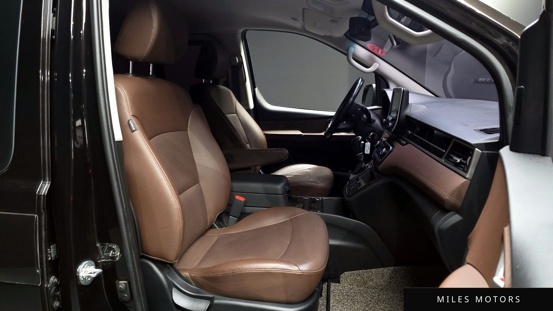 Hyundai Starex 2019 — миниатюра 11