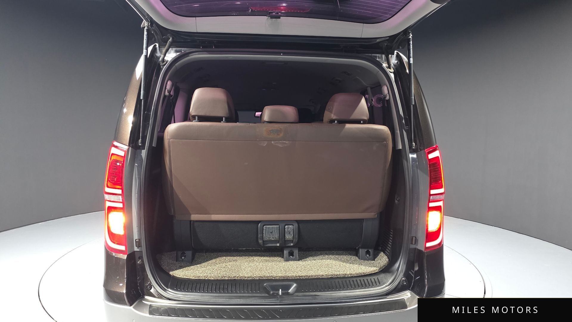 Hyundai Starex 2019 — миниатюра 20