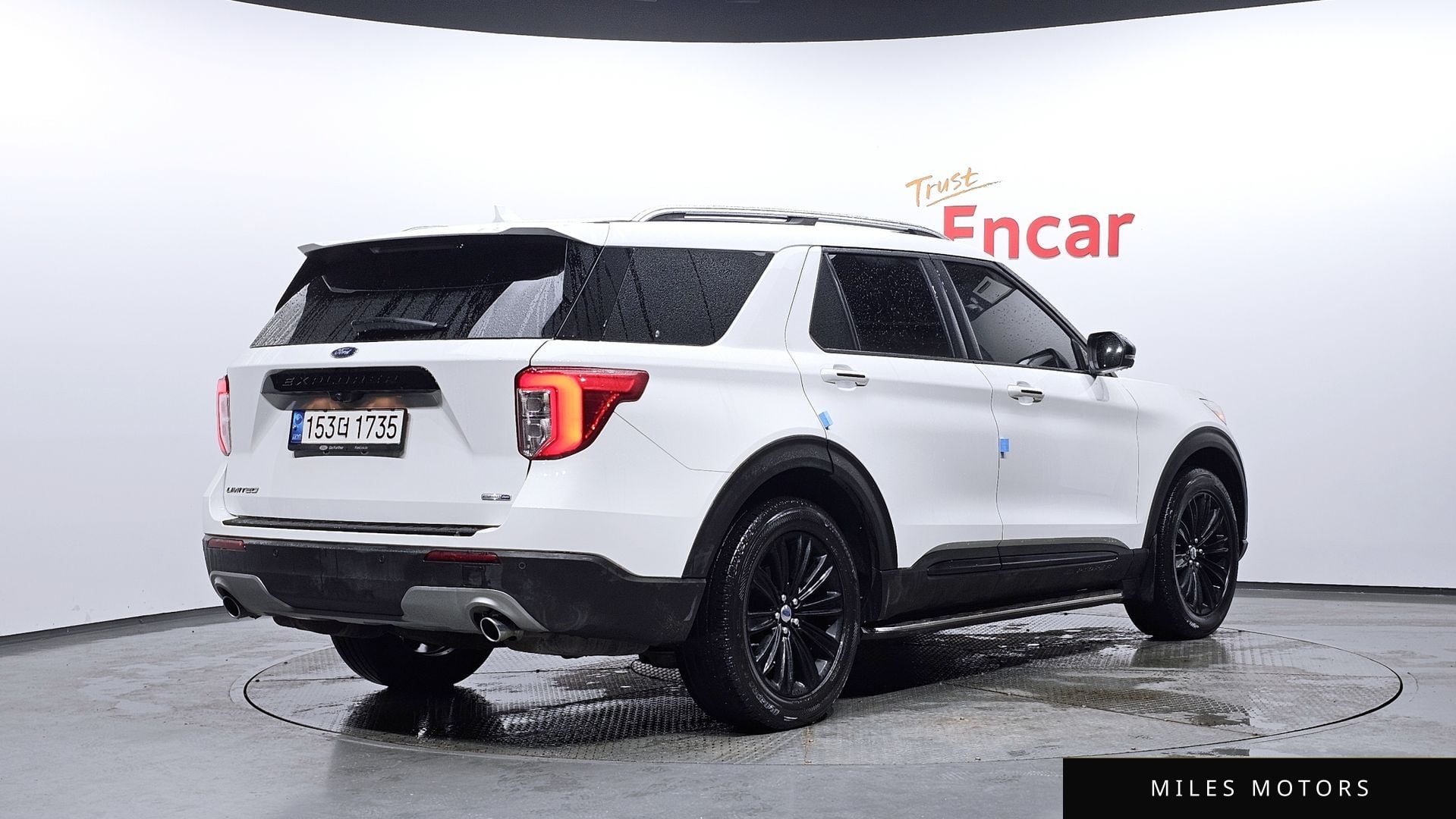 Ford Explorer 2020 — миниатюра 2