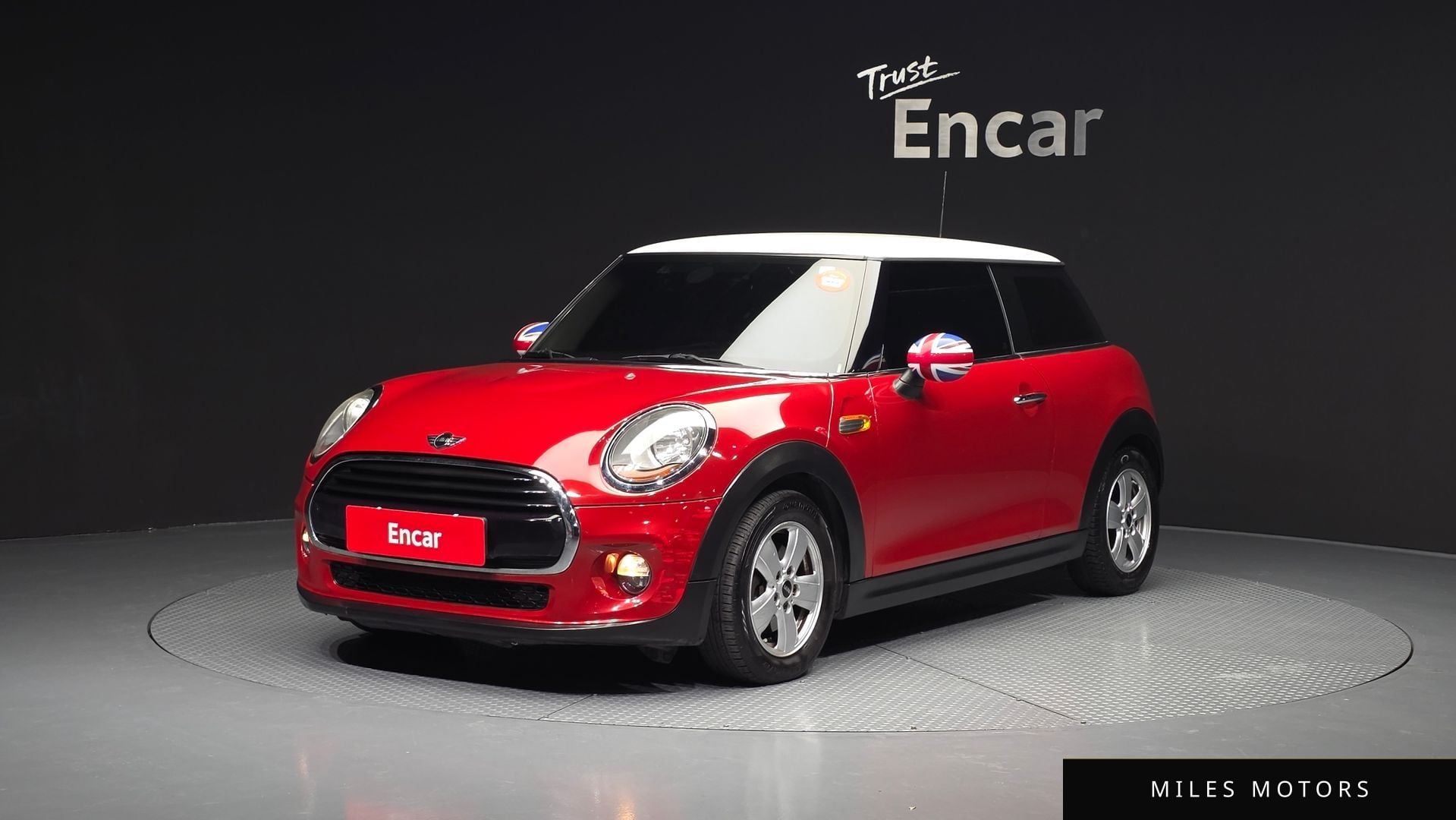 MINI Cooper 2017 — фото 1 из 12