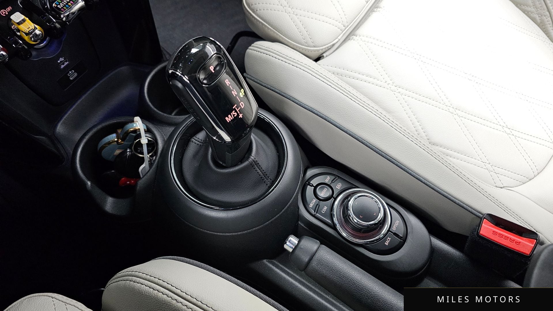 MINI Cooper S 2023 — миниатюра 9