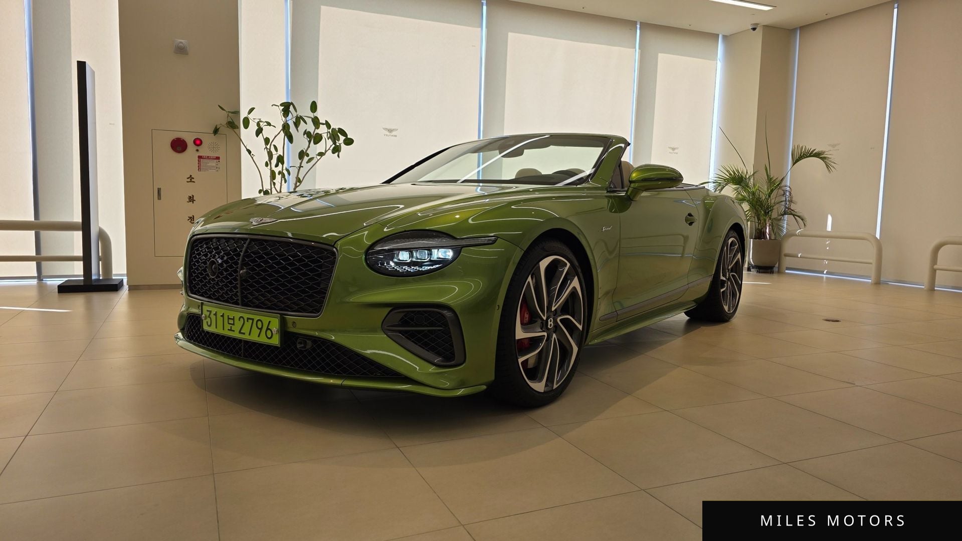 Bentley Continental GT 2025 — миниатюра 3