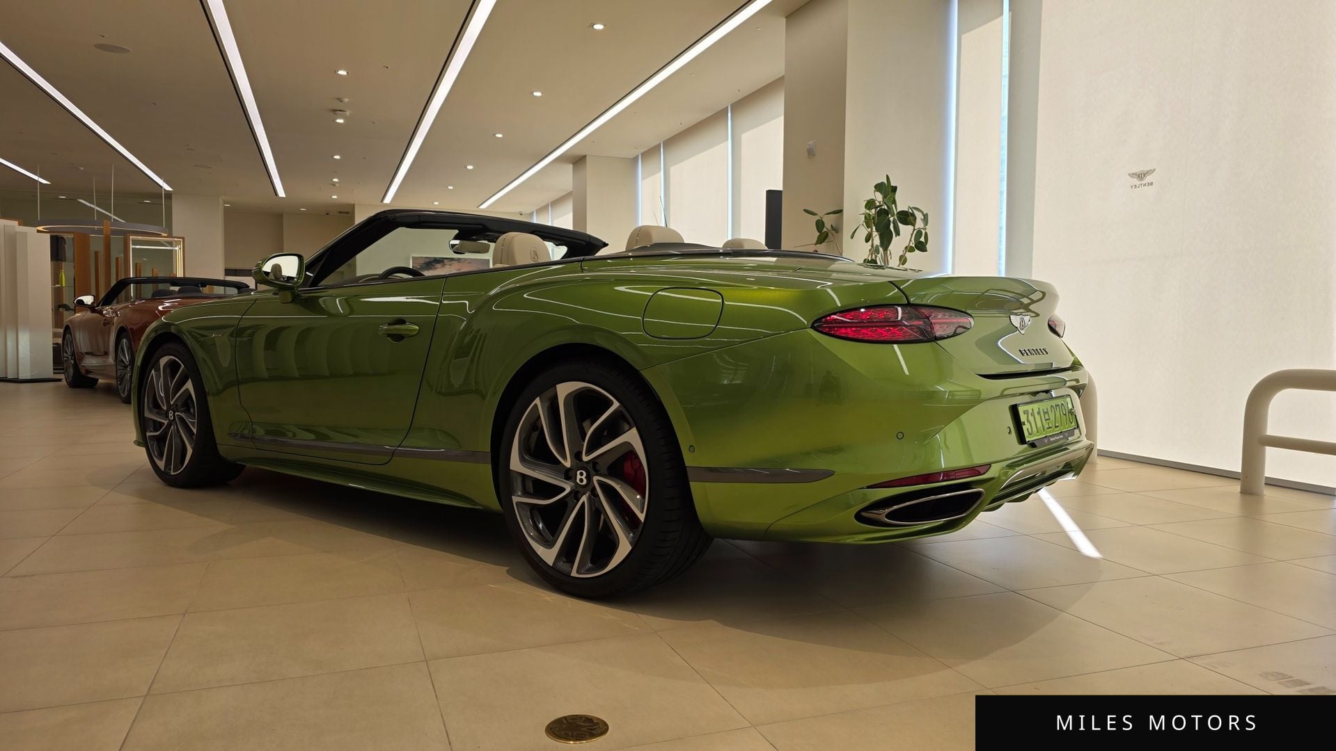 Bentley Continental GT 2025 — миниатюра 6