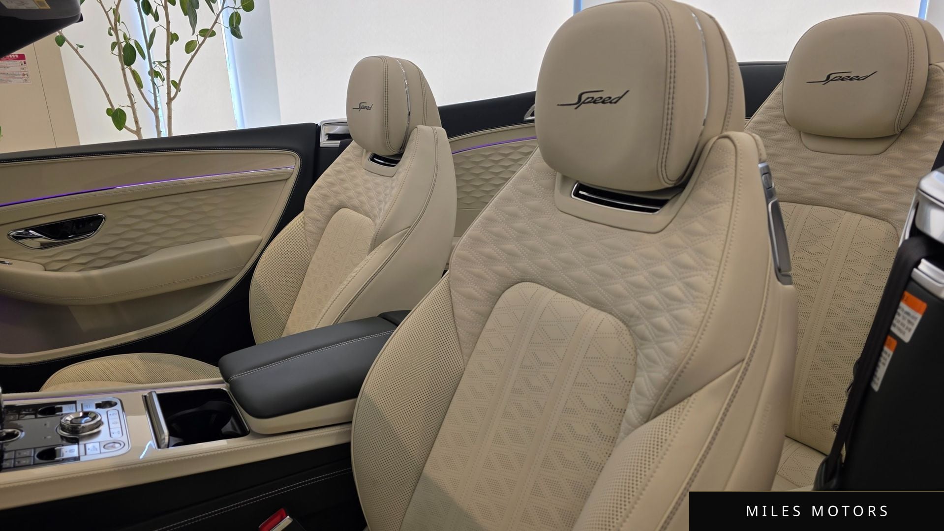 Bentley Continental GT 2025 — миниатюра 12