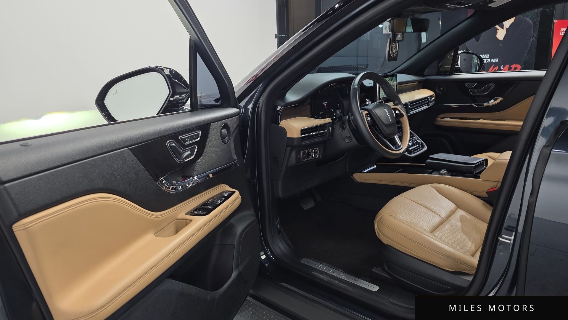Lincoln 코세어 2021 — миниатюра 10