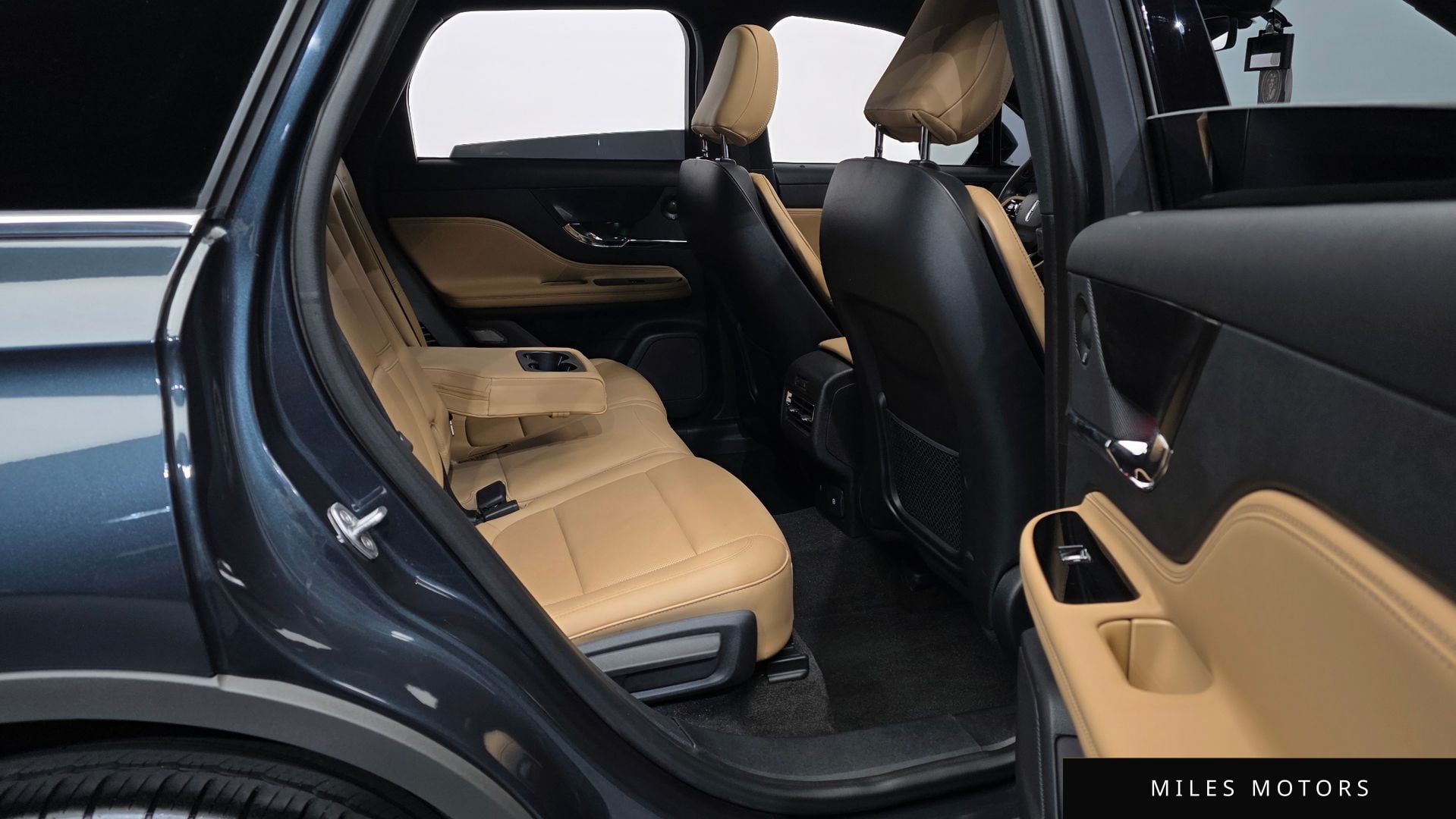 Lincoln 코세어 2021 — миниатюра 12