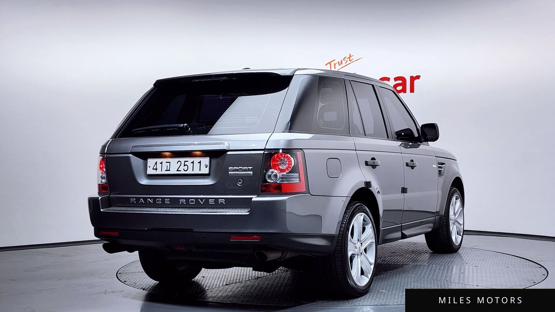 Land Rover Range Rover Sport 2010 — миниатюра 2