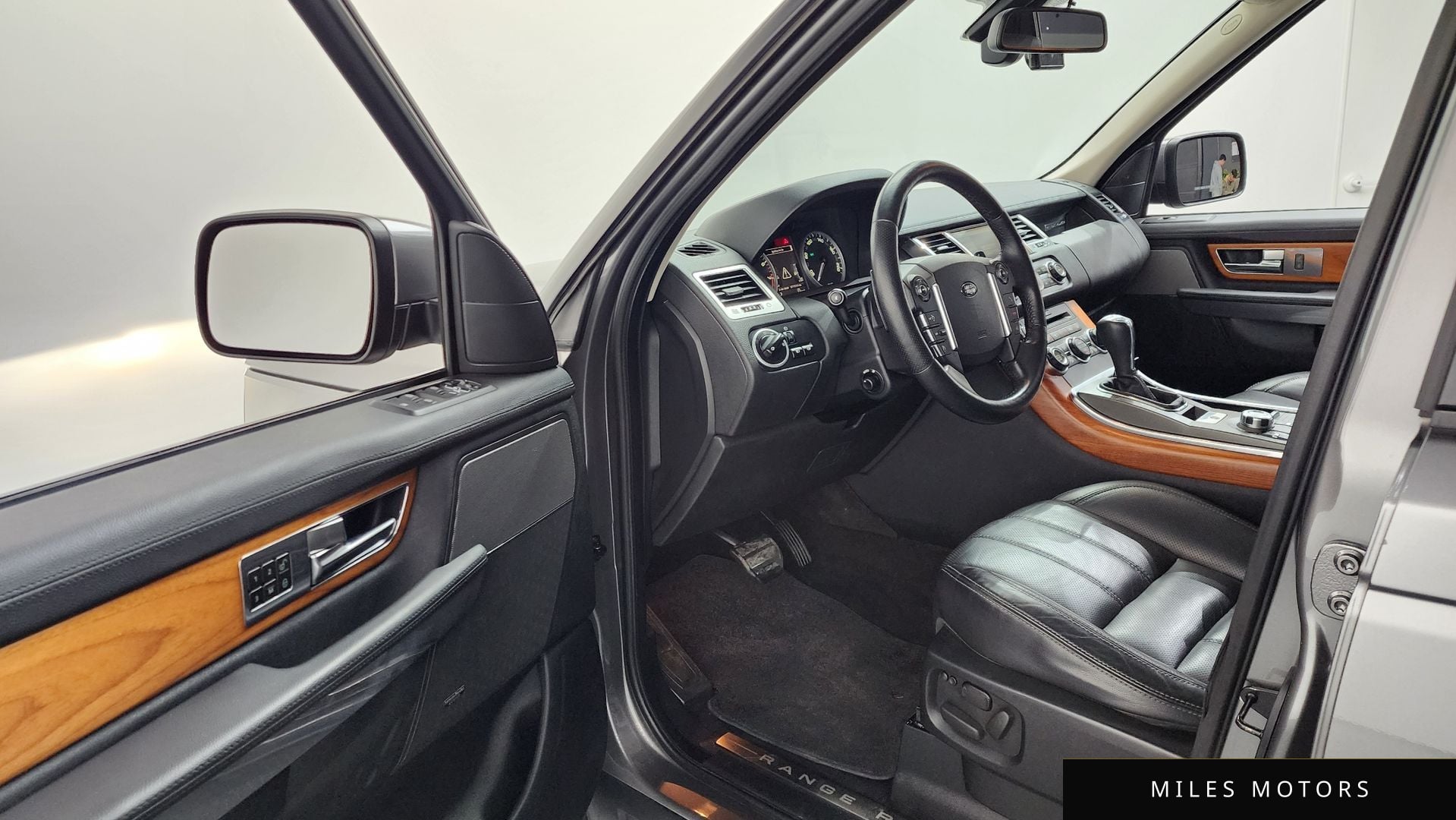 Land Rover Range Rover Sport 2010 — миниатюра 10