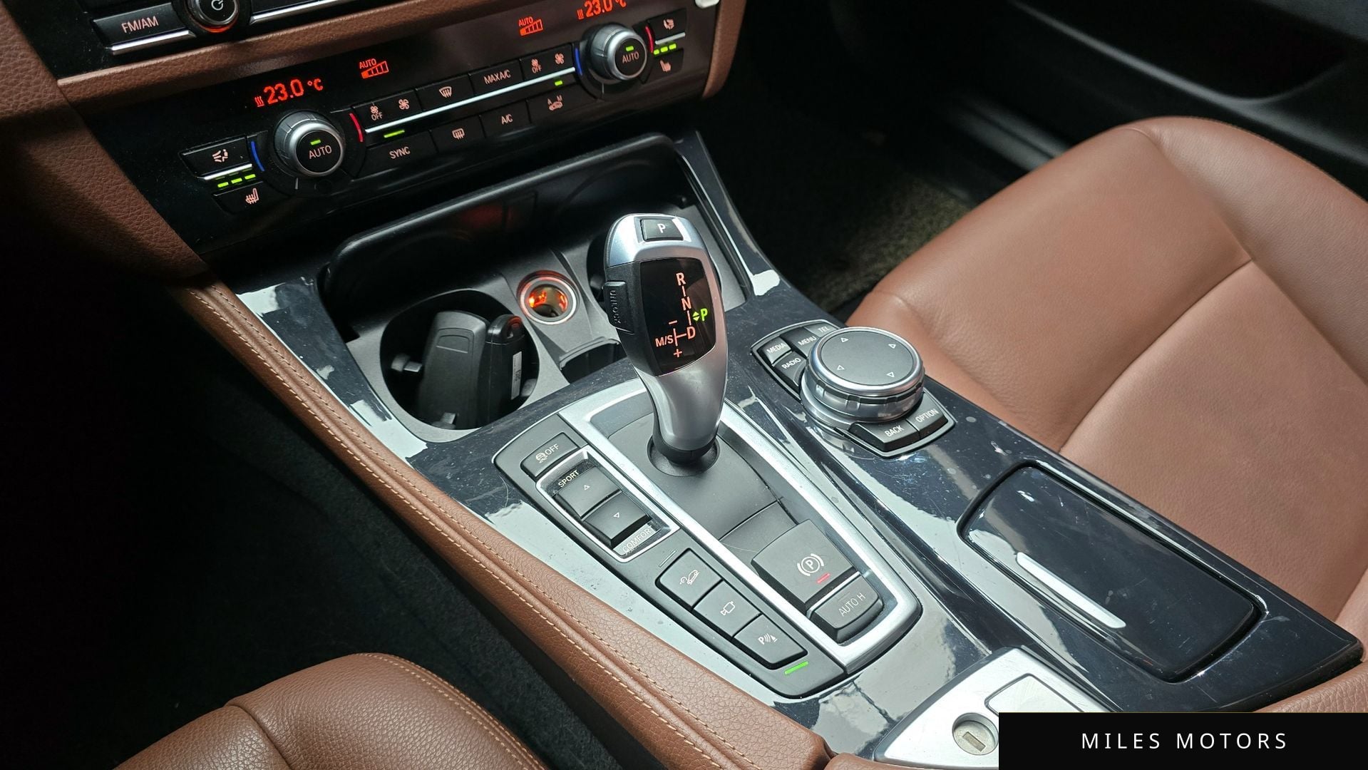 BMW 5 Series (F10) 2016 — миниатюра 9