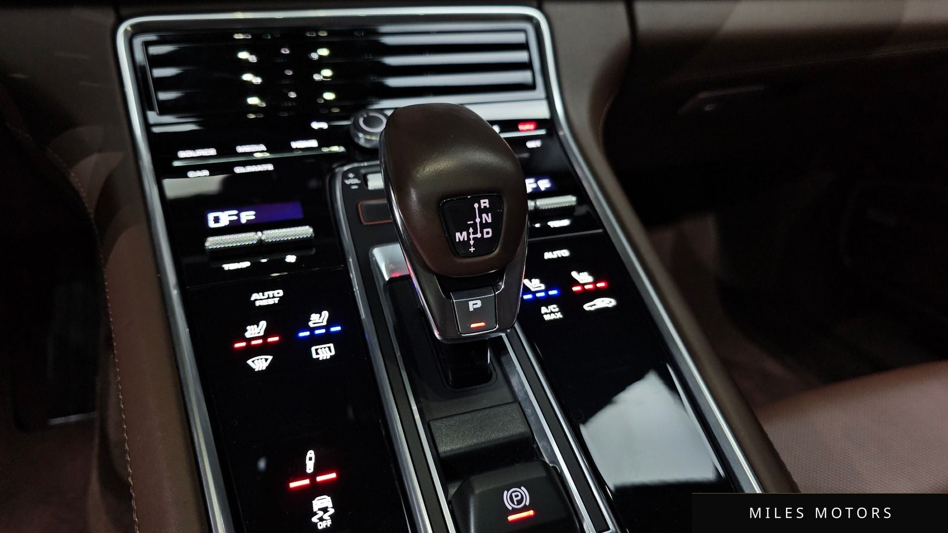 Porsche 파나메라 (971) 2023 — миниатюра 9