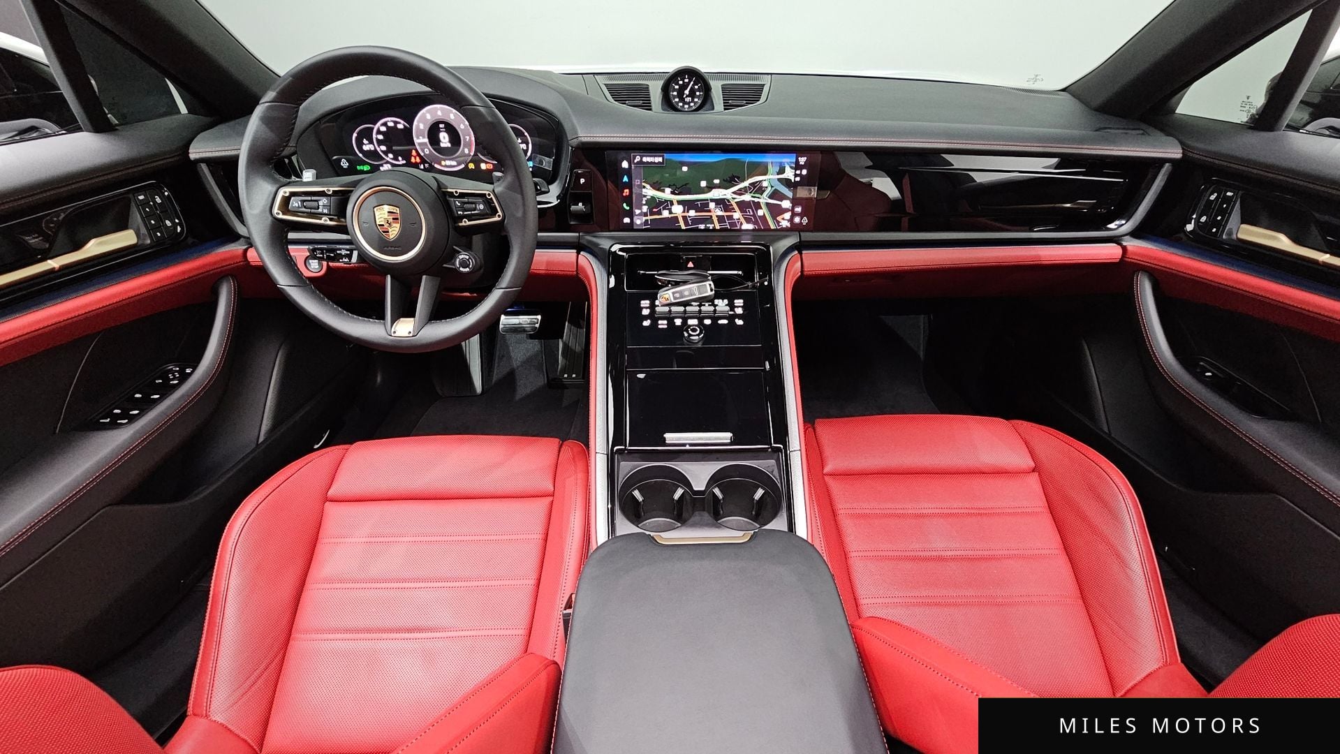 Porsche Panamera 2024 — миниатюра 7