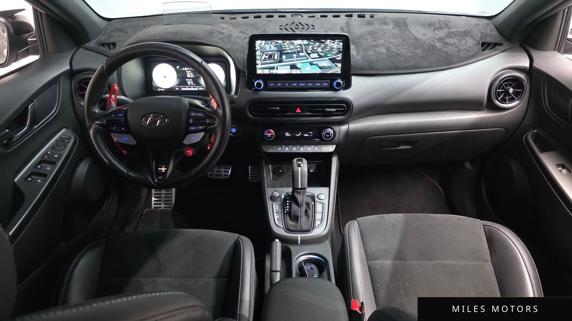 Hyundai Kona 2023 — миниатюра 7