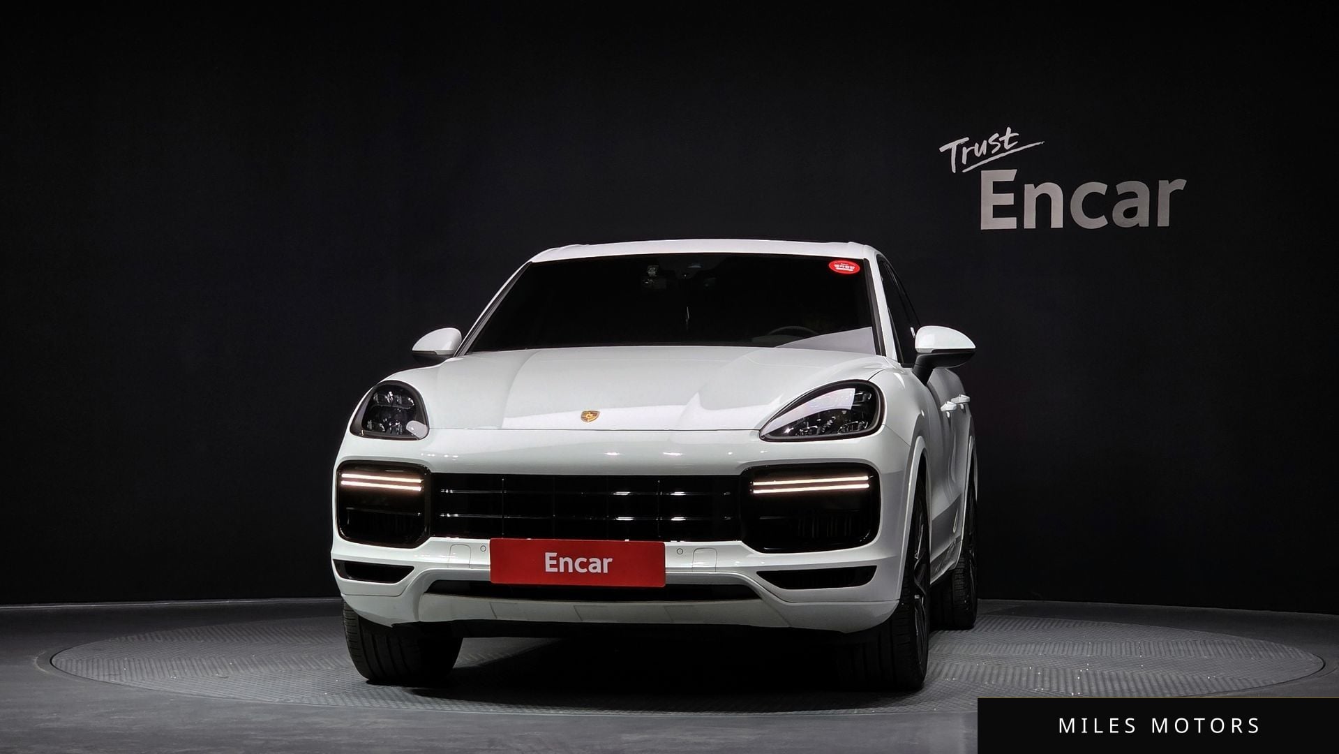 Porsche Cayenne 2019 — миниатюра 3