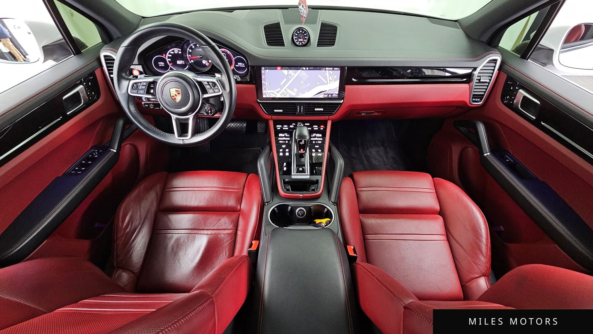 Porsche Cayenne 2019 — миниатюра 7