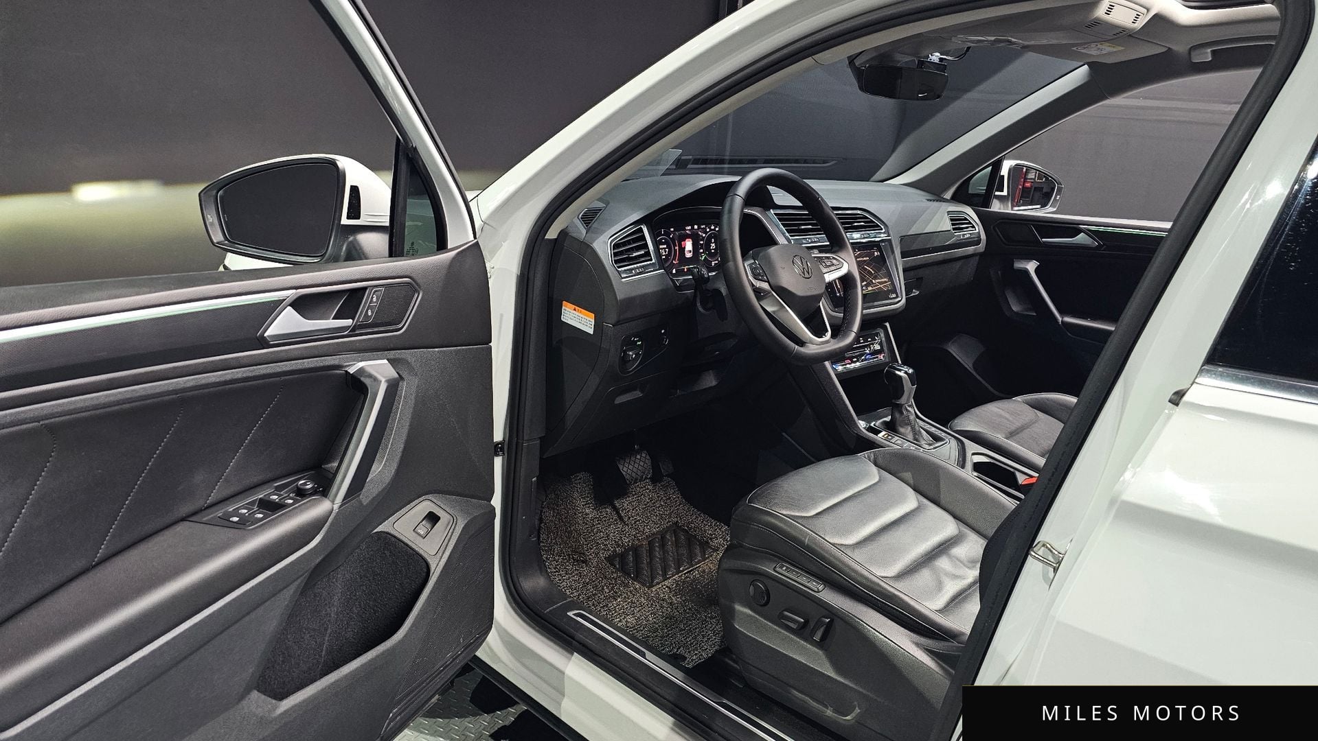 Volkswagen 티구안 2021 — миниатюра 12