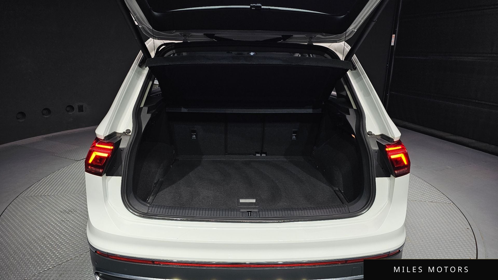 Volkswagen 티구안 2021 — миниатюра 20